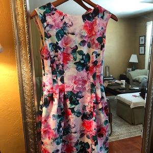 Eliza J Floral Dress - Size 6
